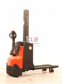 Electric stacker BT SWE 080...