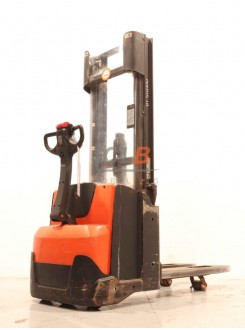 Electric stacker BT SWE 120...